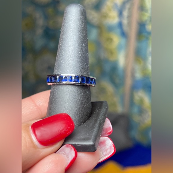 Freida Rothman Channel Set Band Ring - Picture 2 of 3